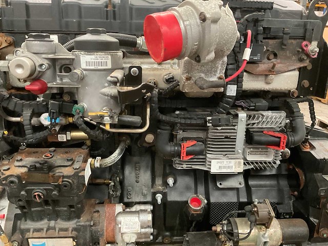 2009 maxxforce mdt375 dieselmotor - afbeelding 9 van  12