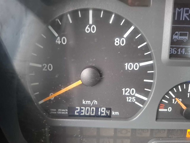 2009 mercedes-benz axor 1829 l kolkenzuiger vrachtwagen - afbeelding 7 van  54