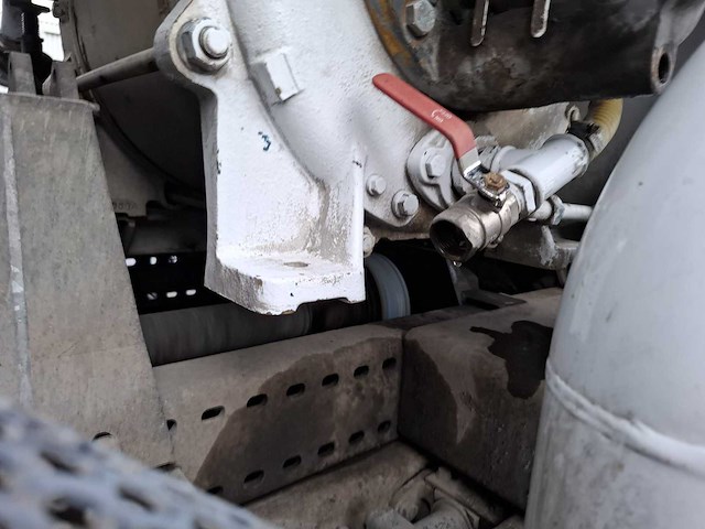 2009 mercedes-benz axor 1829 l kolkenzuiger vrachtwagen - afbeelding 13 van  54