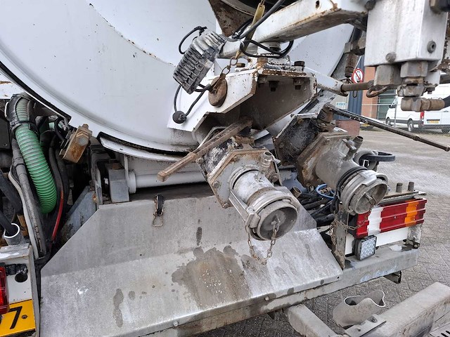 2009 mercedes-benz axor 1829 l kolkenzuiger vrachtwagen - afbeelding 21 van  54