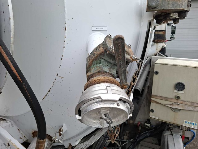 2009 mercedes-benz axor 1829 l kolkenzuiger vrachtwagen - afbeelding 26 van  54