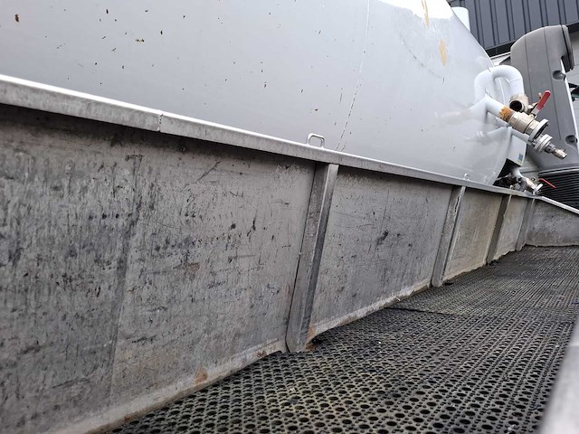 2009 mercedes-benz axor 1829 l kolkenzuiger vrachtwagen - afbeelding 30 van  54