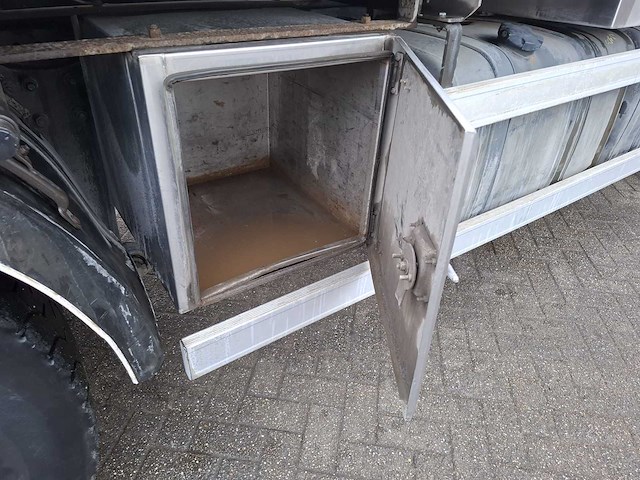 2009 mercedes-benz axor 1829 l kolkenzuiger vrachtwagen - afbeelding 31 van  54