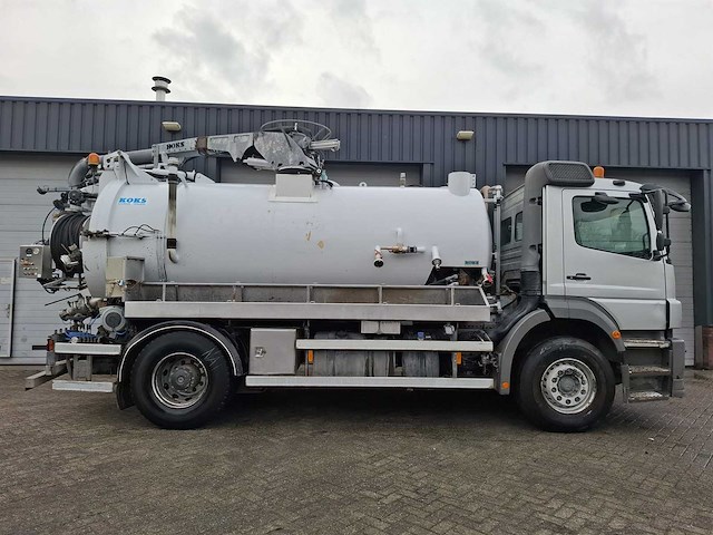 2009 mercedes-benz axor 1829 l kolkenzuiger vrachtwagen - afbeelding 23 van  54