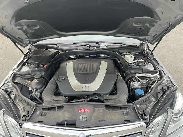 2009 mercedes-benz e-klasse 350 cgi personenauto - afbeelding 9 van  35