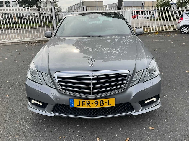 2009 mercedes-benz e-klasse 350 cgi personenauto - afbeelding 12 van  35
