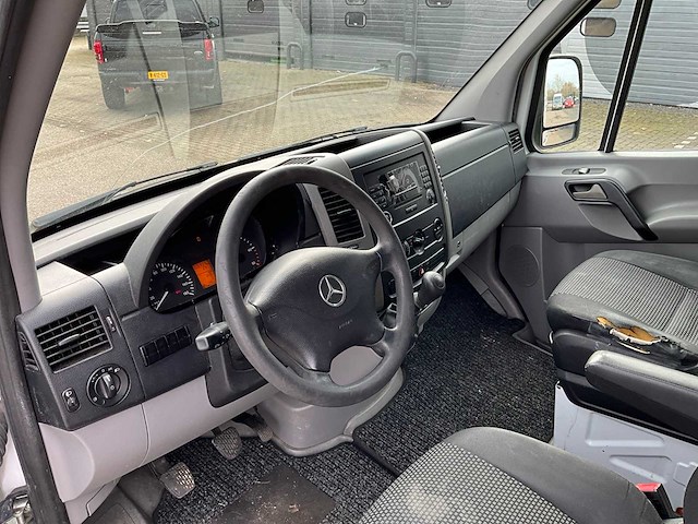 2009 mercedes-benz sprinter 209cdi bedrijfswagen 8-vdf-90 - afbeelding 9 van  37