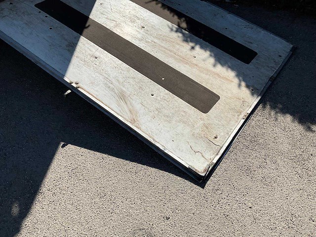 2009 midas aanhangwagen - afbeelding 17 van  20