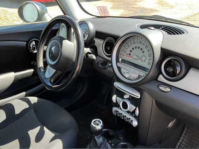 2009 mini mini 1.6 one personenauto - afbeelding 10 van  25