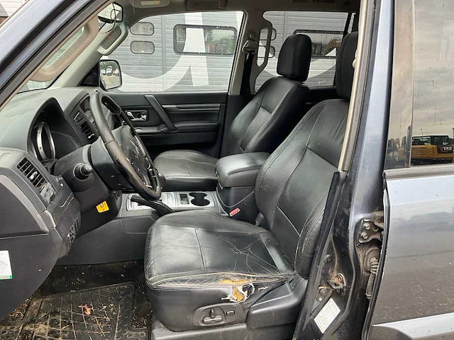 2009 mitsubishi pajero 3.2 bedrijfswagen 4-vfx-18 - afbeelding 10 van  37