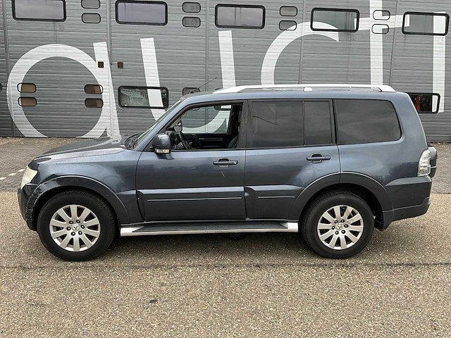 2009 mitsubishi pajero 3.2 bedrijfswagen 4-vfx-18 - afbeelding 10 van  37