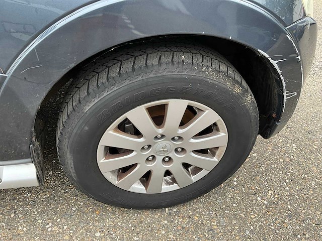 2009 mitsubishi pajero 3.2 bedrijfswagen 4-vfx-18 - afbeelding 4 van  36
