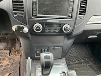 2009 mitsubishi pajero 3.2 bedrijfswagen 4-vfx-18 - afbeelding 14 van  36