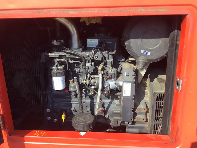 2009 moes diesel hsst noodgeneratorset - afbeelding 3 van  5