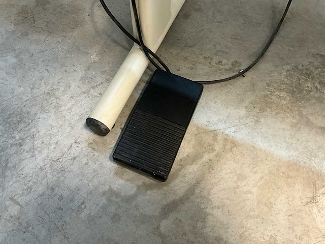 2009 neolt elektro power trim plus 210 papierknipmachine - afbeelding 10 van  12