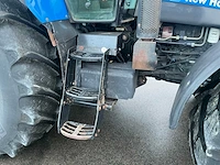 2009 new holland t6080 vierwielaangedreven landbouwtractor - afbeelding 4 van  28