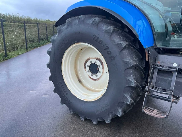 2009 new holland t6080 vierwielaangedreven landbouwtractor - afbeelding 5 van  28