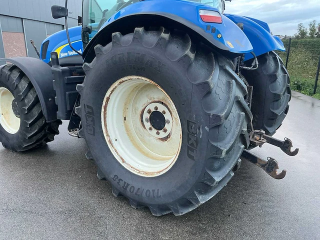 2009 new holland t6080 vierwielaangedreven landbouwtractor - afbeelding 11 van  28