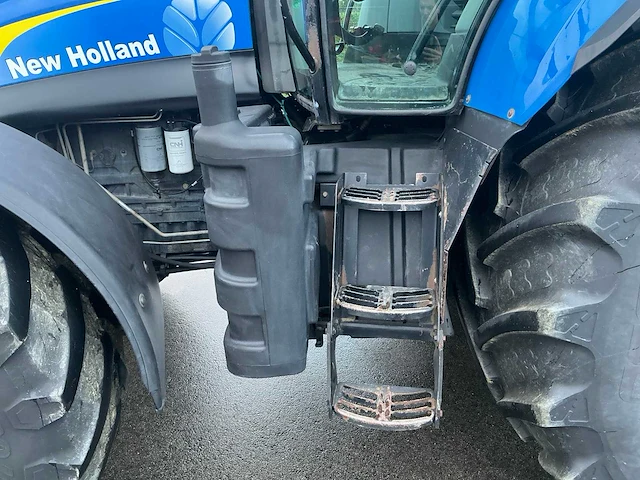 2009 new holland t6080 vierwielaangedreven landbouwtractor - afbeelding 13 van  28