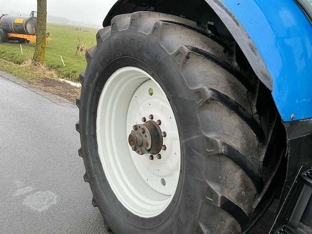 2009 new holland t7030 power command vierwielaangedreven landbouwtractor - afbeelding 30 van  45