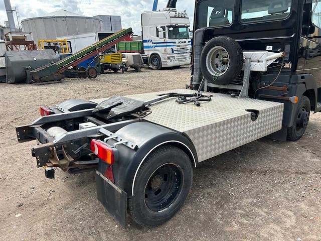 2009 nissan atleon be trekker inclusief oplegger - afbeelding 2 van  29