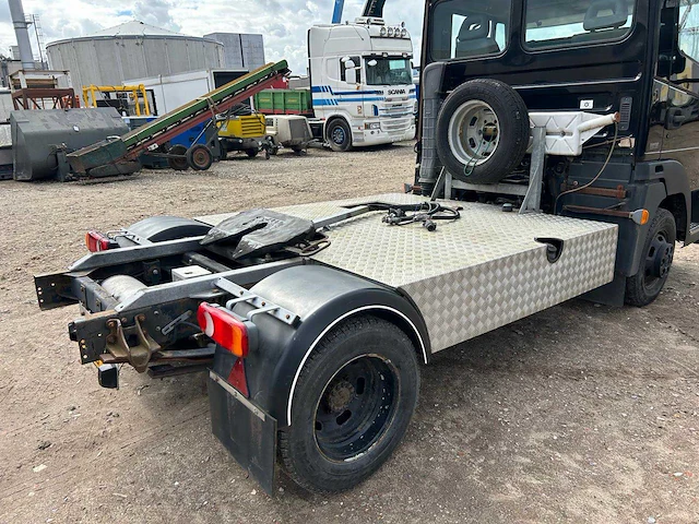 2009 nissan atleon be trekker oplegger combinatie - afbeelding 6 van  33
