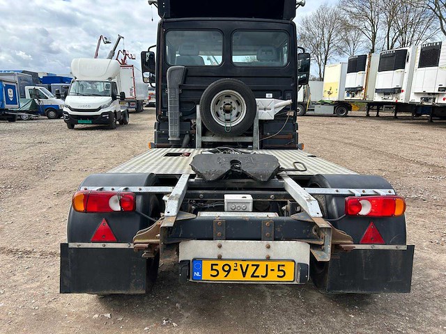 2009 nissan atleon bedrijfswagen opleggertrekker - afbeelding 22 van  23