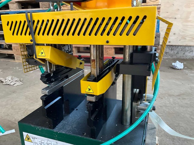 2009 oemme p-20-v rc system meastro th/tr pneumatische aluminium pons machine - afbeelding 3 van  13