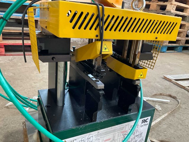 2009 oemme p-20-v rc system meastro th/tr pneumatische aluminium pons machine - afbeelding 1 van  1
