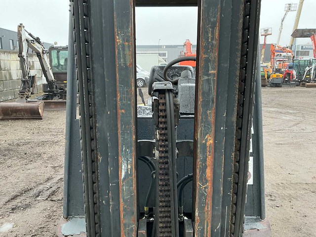 2009 om xe25 vorkheftruck defect - afbeelding 1 van  3