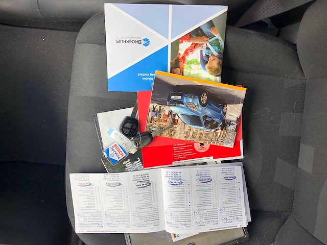 2009 opel agila personenauto - afbeelding 6 van  7