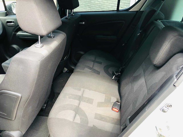 2009 opel agila personenauto - afbeelding 8 van  9