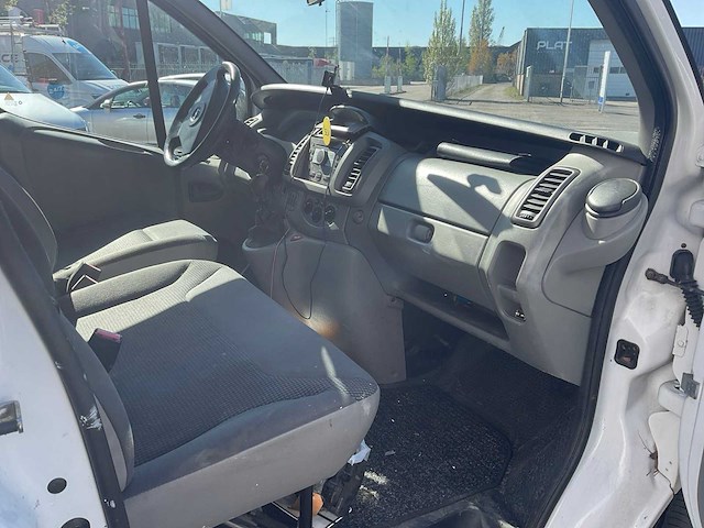 2009 opel vivaro 2.5 cdti l1h1 bedrijfswagen - afbeelding 2 van  24