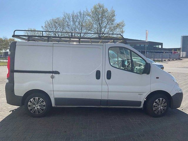 2009 opel vivaro 2.5 cdti l1h1 bedrijfswagen - afbeelding 23 van  24