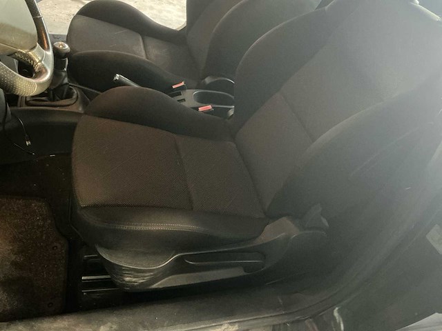 2009 peugeot 207 1.4 vti sublime personenauto - afbeelding 6 van  35