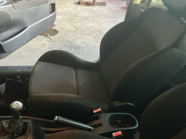 2009 peugeot 207 1.4 vti sublime personenauto - afbeelding 7 van  35