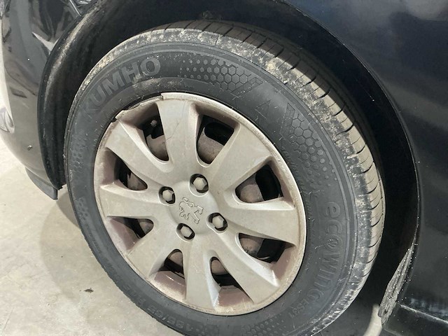 2009 peugeot 207 1.4 vti sublime personenauto - afbeelding 13 van  35