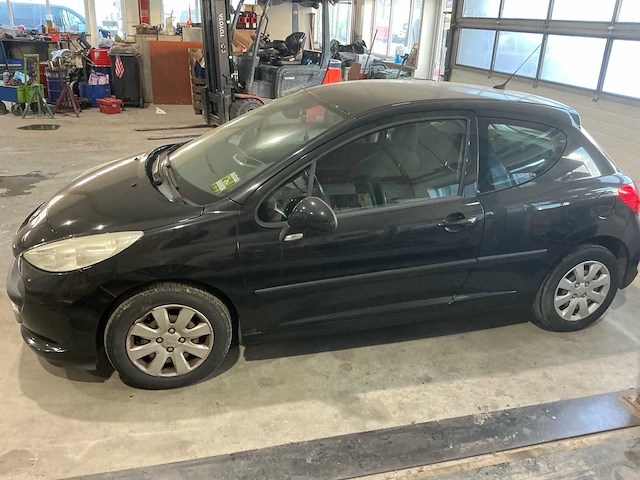 2009 peugeot 207 1.4 vti sublime personenauto - afbeelding 12 van  35