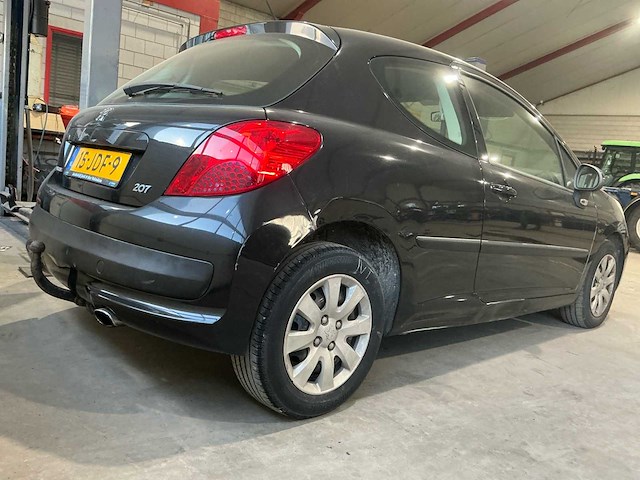 2009 peugeot 207 1.4 vti sublime personenauto - afbeelding 30 van  35