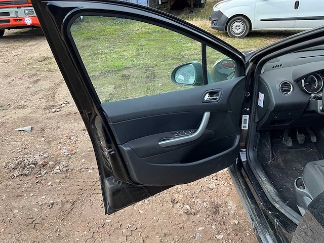 2009 peugeot 308 sw 1.6 thp xt personenauto - afbeelding 30 van  34