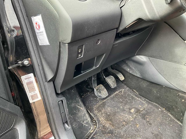 2009 peugeot 308 sw 1.6 thp xt personenauto - afbeelding 32 van  34
