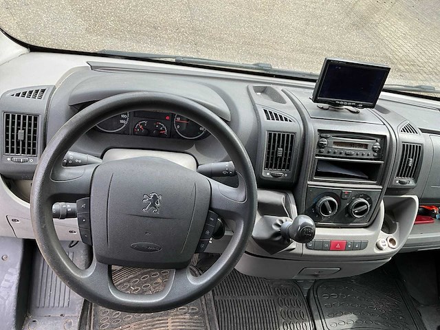 2009 peugeot boxer 435 2.2hdi paardenwagen v-804-nh - afbeelding 31 van  45