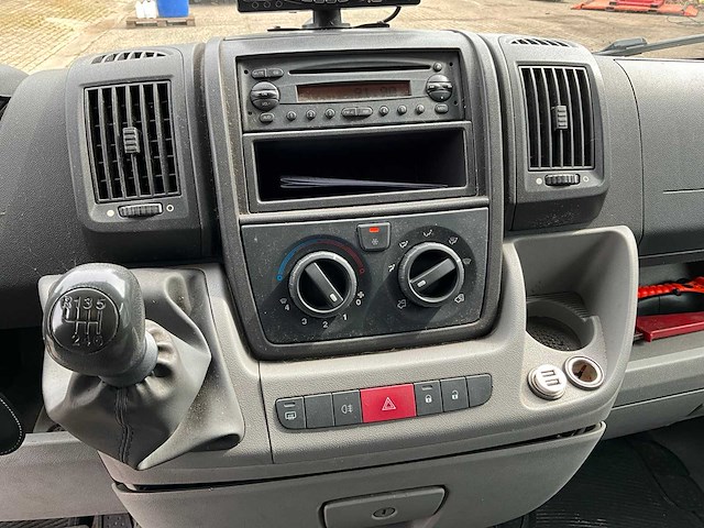 2009 peugeot boxer 435 2.2hdi paardenwagen v-804-nh - afbeelding 36 van  45