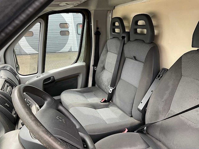 2009 peugeot boxer 435 2.2hdi paardenwagen v-804-nh - afbeelding 38 van  45