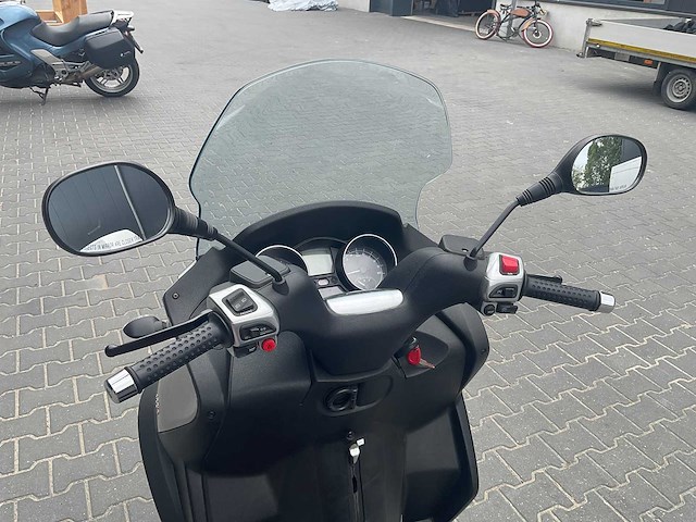 2009 piaggio - mp3 400 lt - motorcycle - afbeelding 6 van  16