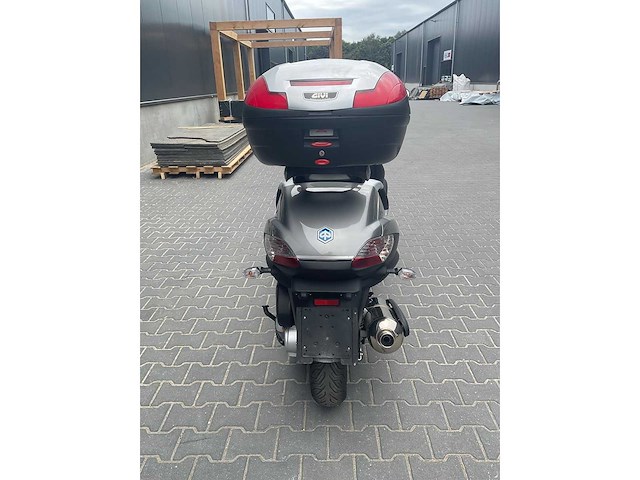 2009 piaggio - mp3 400 lt - motorcycle - afbeelding 15 van  16
