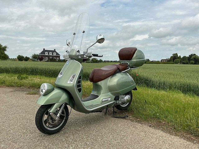 2009 piaggio gtv250ie vespa motorfiets - afbeelding 1 van  33
