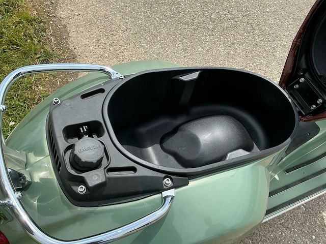 2009 piaggio gtv250ie vespa motorfiets - afbeelding 18 van  33