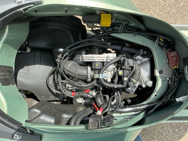 2009 piaggio gtv250ie vespa motorfiets - afbeelding 20 van  33