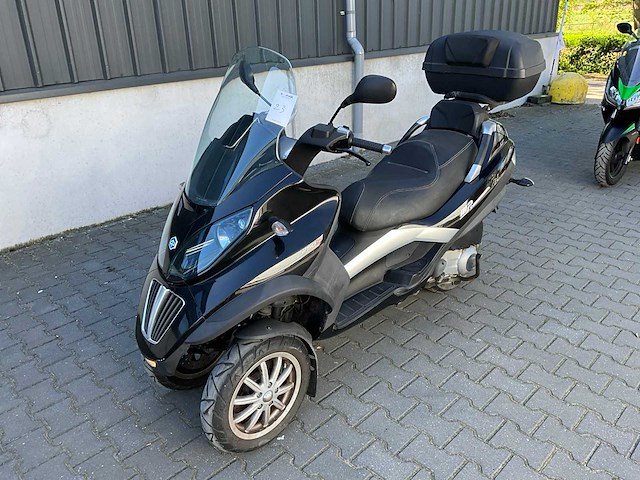 2009 piaggio mp3 lt 250 ie motorfiets - afbeelding 1 van  15